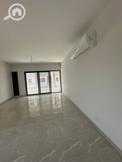 شقة 3 غرف نوم للايجار في الشيخ زايد، الجيزة - 102a02a2-1a26-4d74-ad81-6510de2b1d8c. jpeg