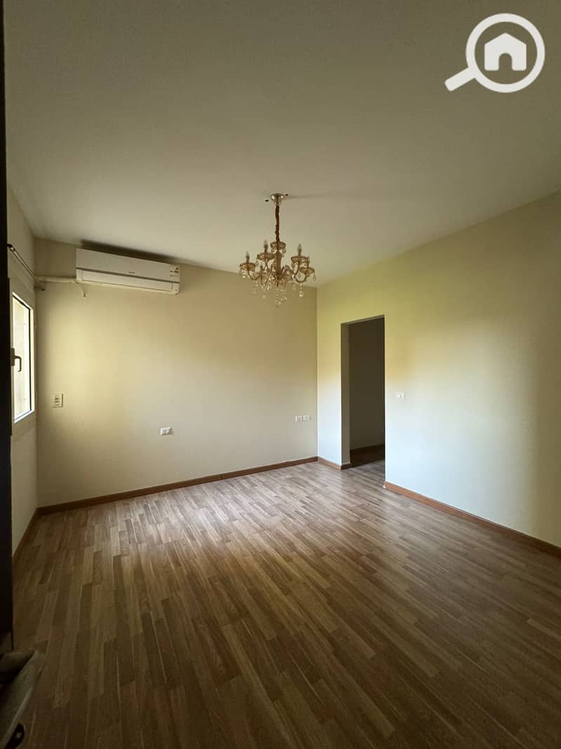 5 b080b917-c27e-4f7f-b9f9-1c59feb457ab. jpeg