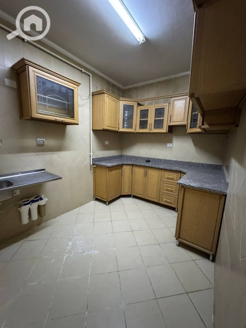 11 fb5fd423-6100-4822-a96b-42fb069bd467. jpeg