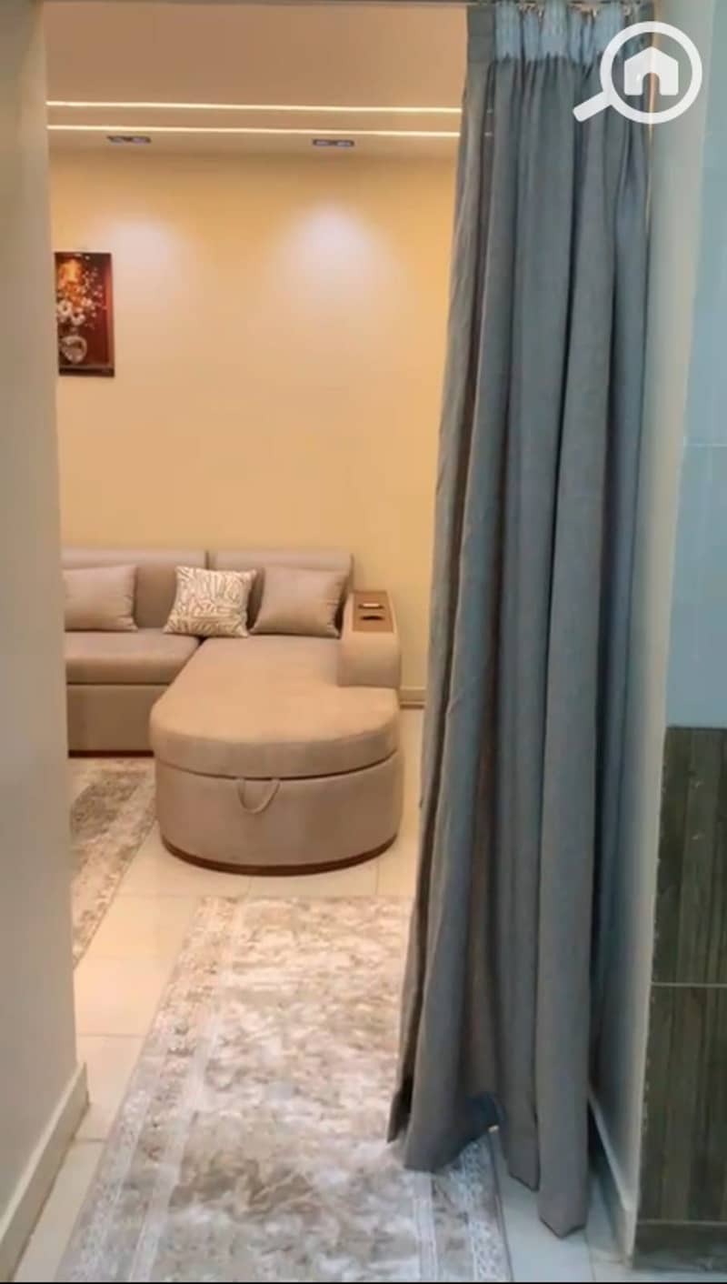 6 8df1b922-d2c3-42f5-b178-f7b366579d6d. jpeg