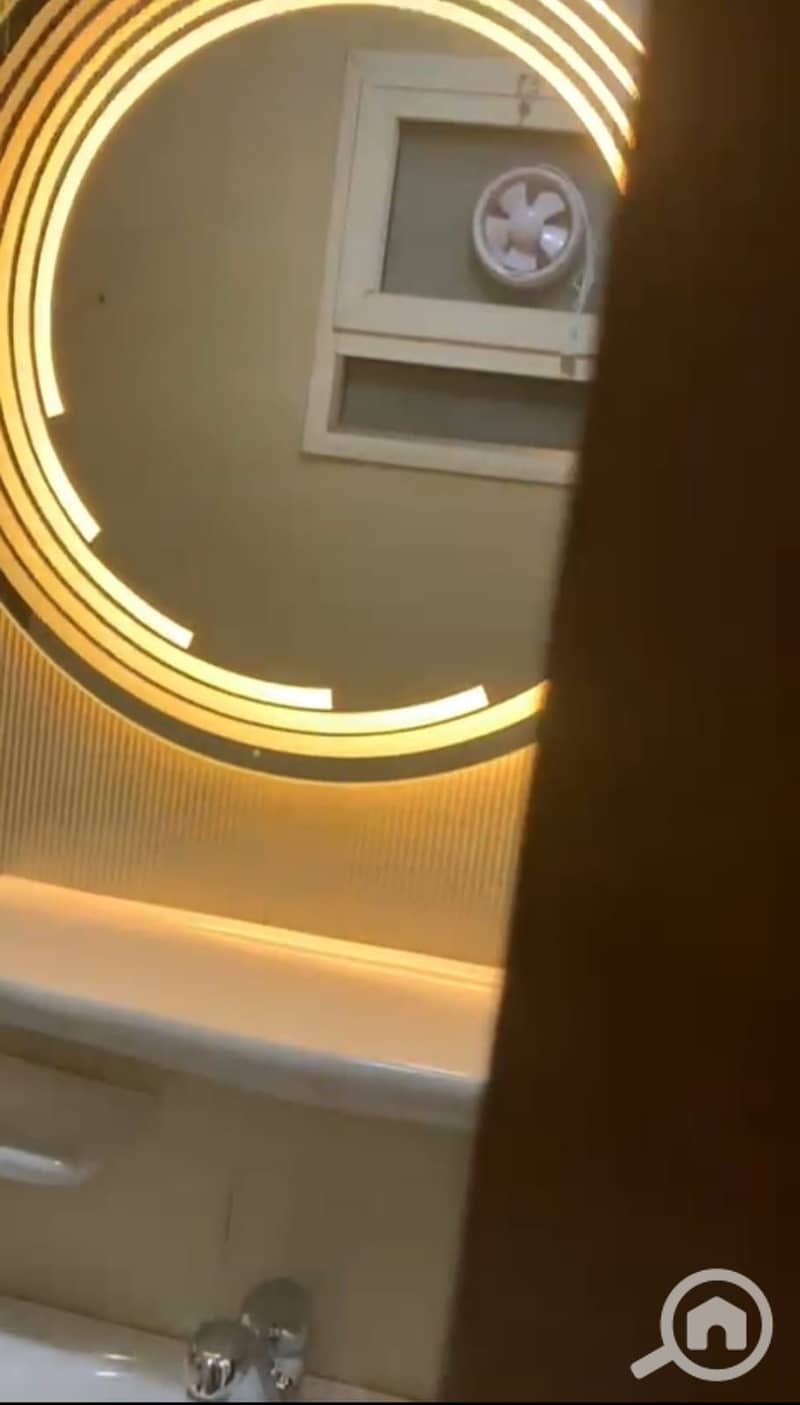 8 12f8fb55-adb1-42dc-94f4-d0fad0cde9dd. jpeg