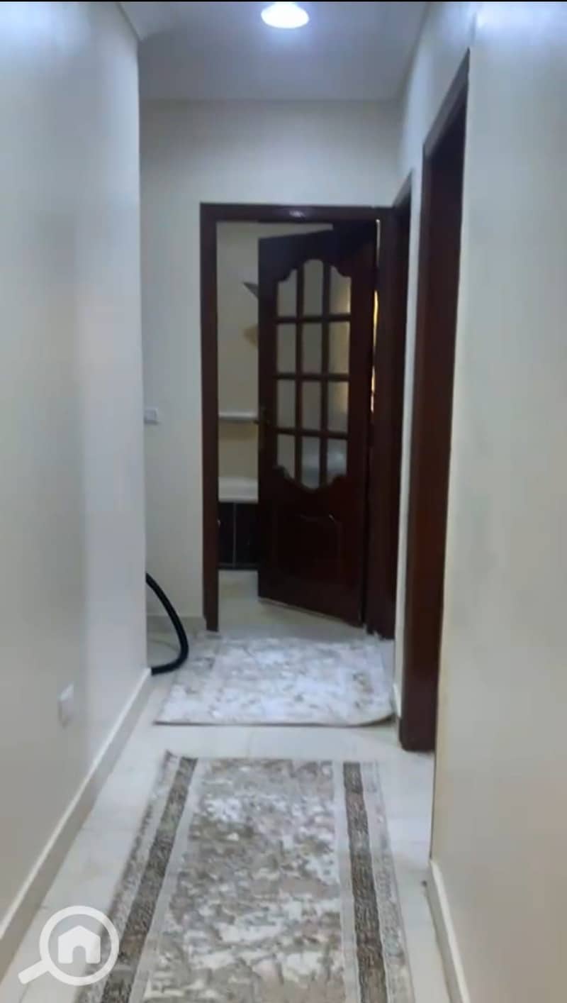 12 6846f653-0f02-437a-a88a-bcc4b188b929. jpeg