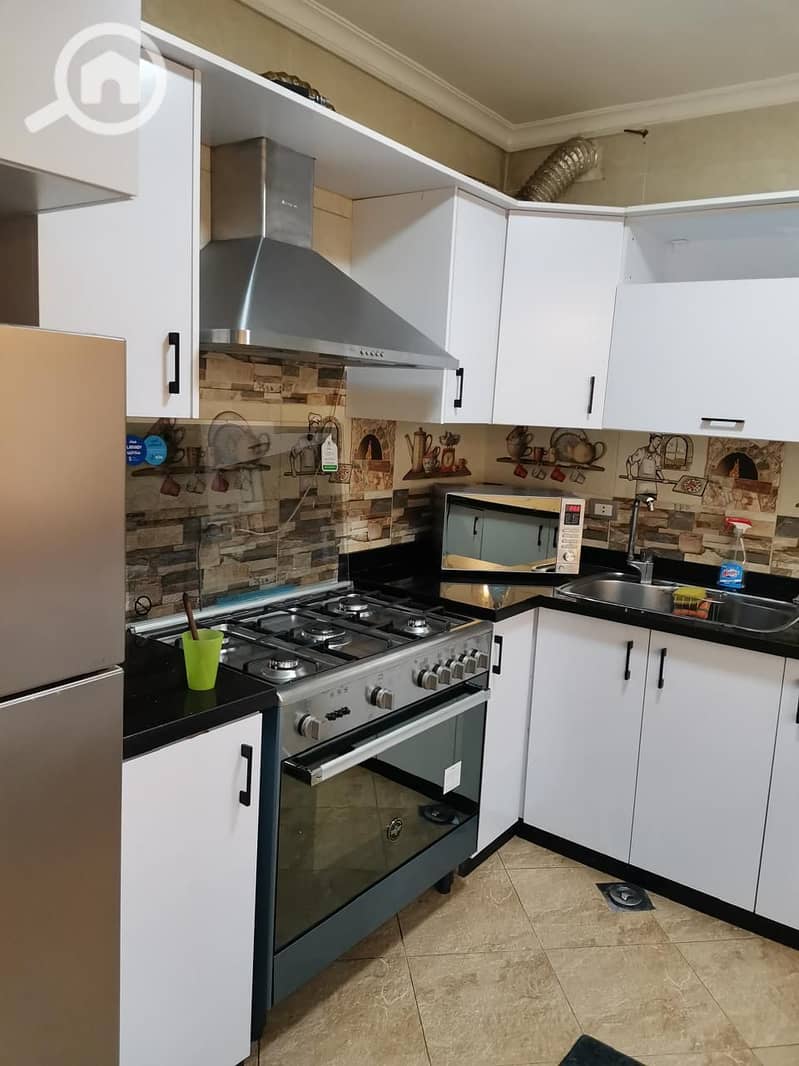 4 35b66599-c1aa-42e7-b30c-04bbf8ec3b83. jpeg