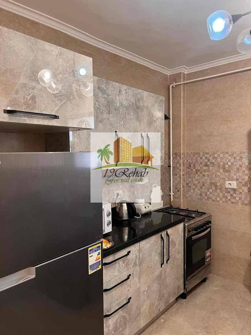 7 beb0e350-2d6c-4c6e-a92b-b43ae2dc3044. jpg