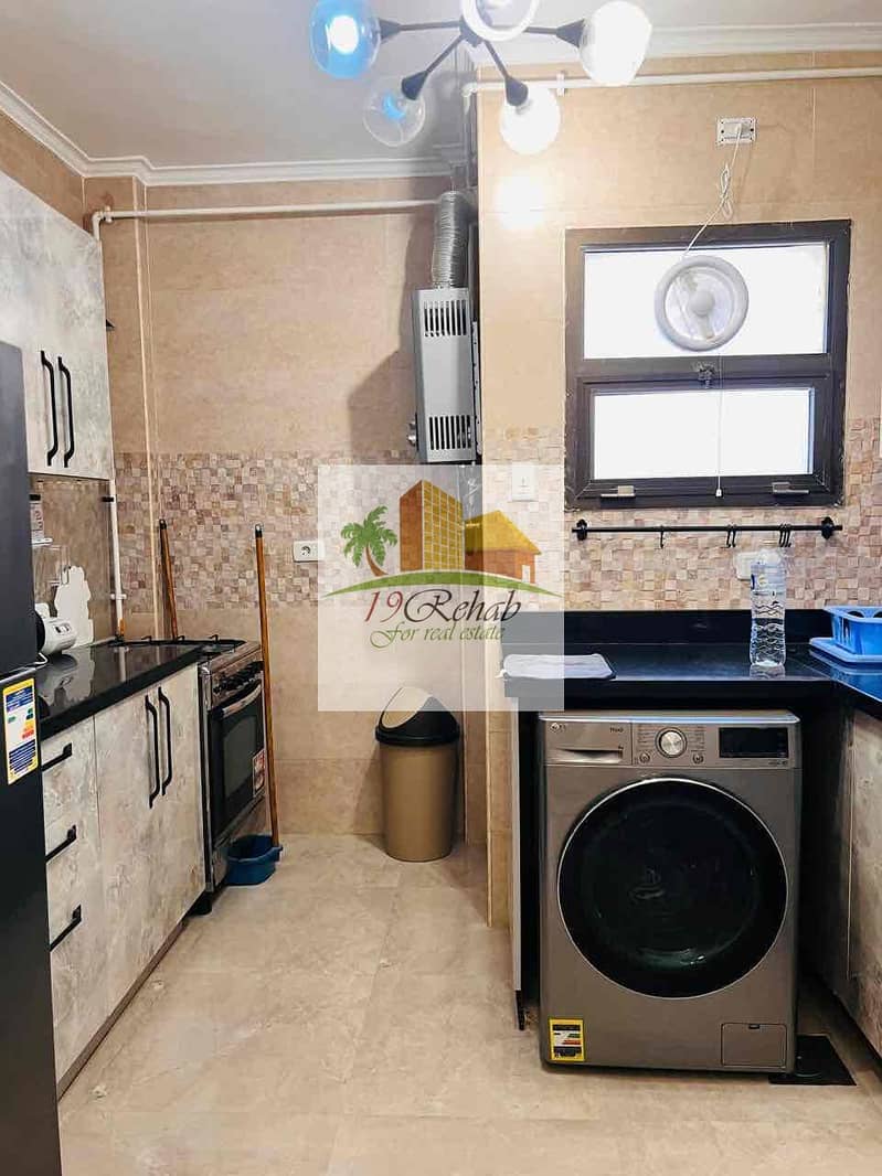 8 16f5b928-3147-47a0-b522-d42a2fbe524f. jpg