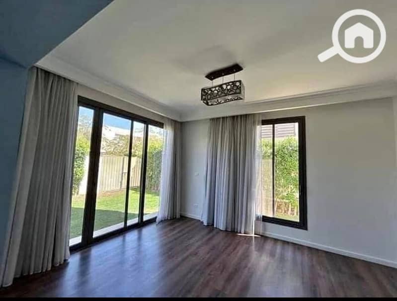 8 icity octoberr. jpg