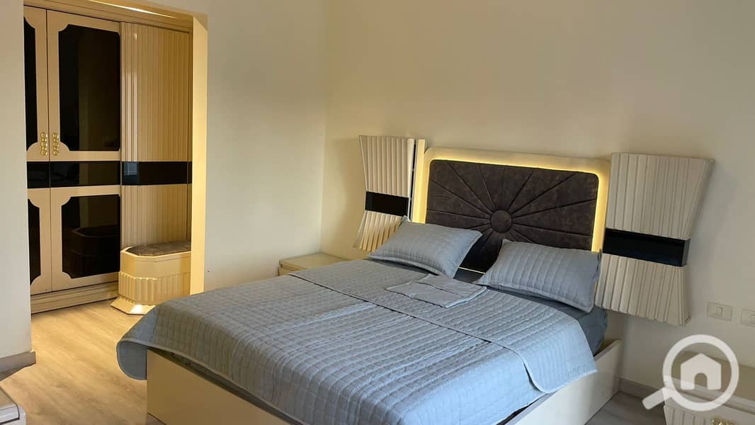 7 5bb14339-0e30-44d1-b65c-4dc697522b3d. jpeg