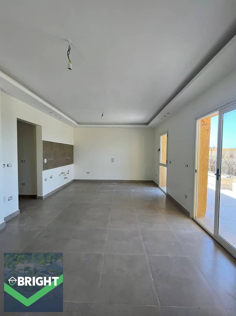 6 b6e6adcc-6651-4999-8d06-db03e6f17731. jpg