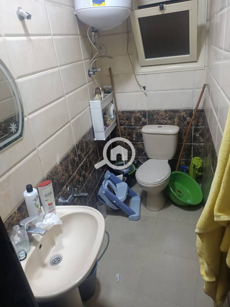 12 WhatsApp Image 2025-11-02 at 20.36. 47_5a045b08. jpg