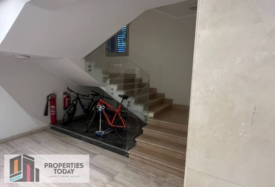 7 9b27c468-2de6-4d68-988a-0f7cfd8f2edc. jpg