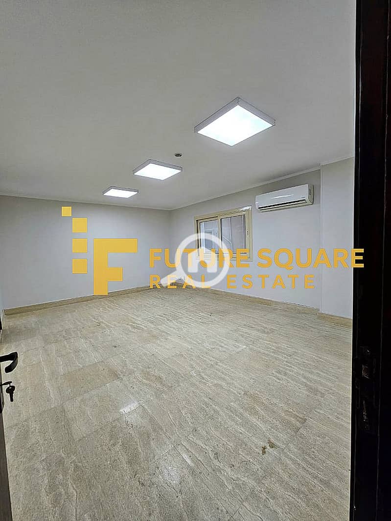 2 b87b3f07-4310-4cc2-8d75-4b6f069b0f14. jpeg