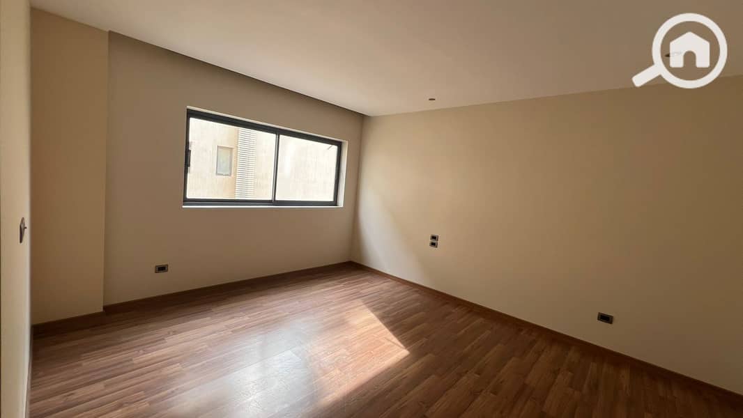 6 770a7924-7efd-4871-8c3a-c396b54a21cd. jpeg