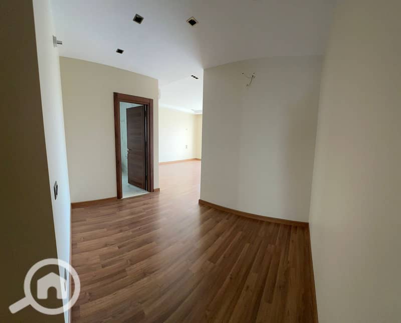 8 1e405305-5abc-4171-90e0-82aaf0383977. jpeg