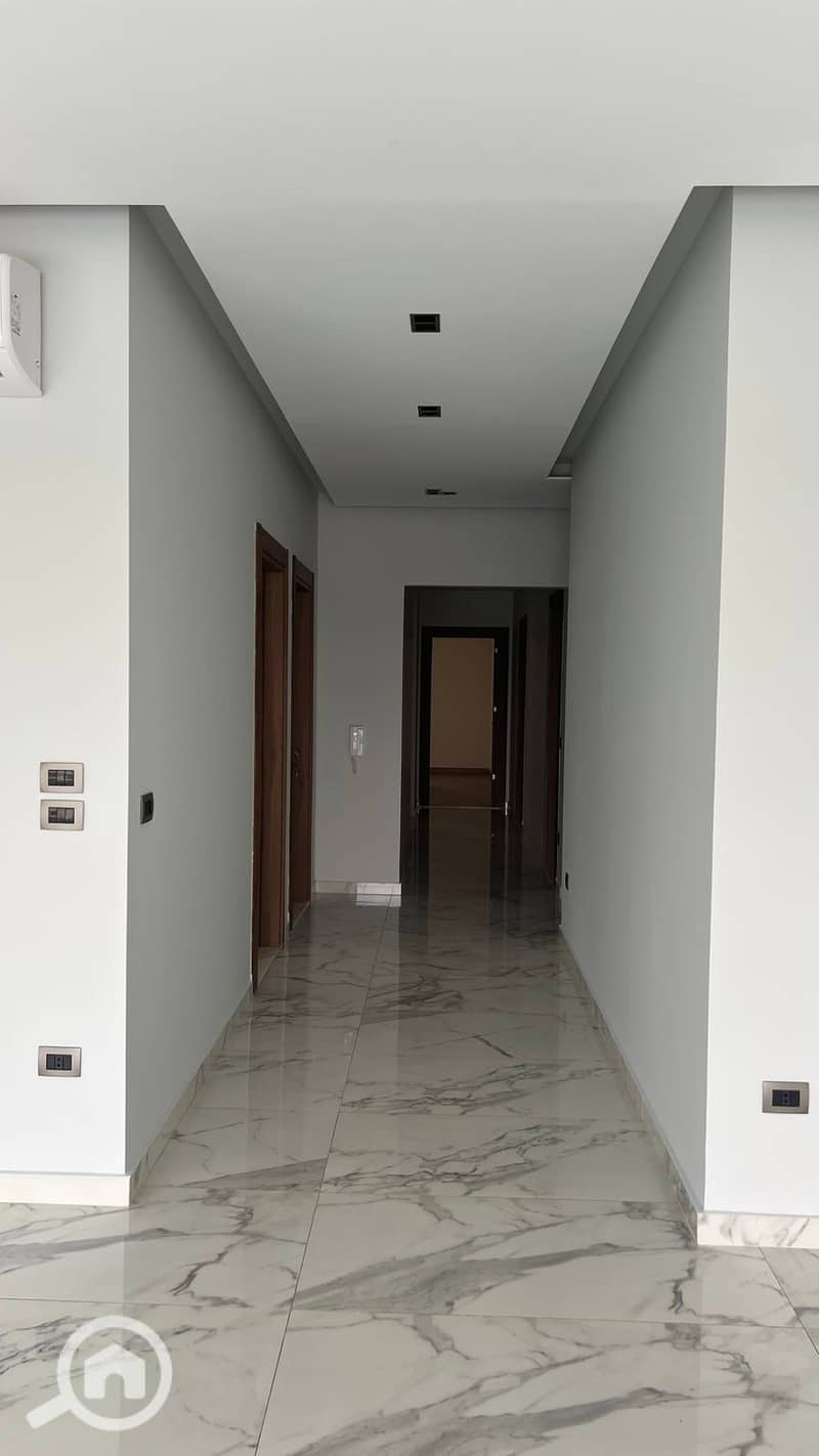 13 6f168c9b-1834-4bec-b852-e177bbc377ff. jpeg