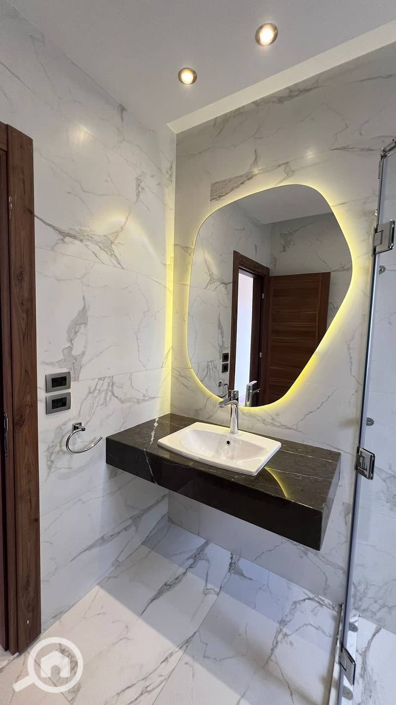 18 f25d2dc5-f73c-4f97-9097-5925a4580eca. jpeg