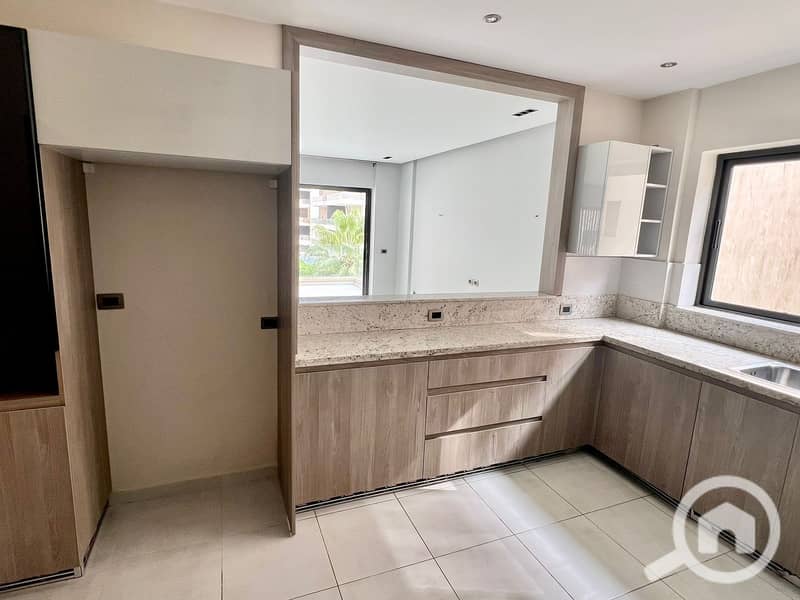 19 6c1eb1b8-87ff-4a52-8419-a3f454a12232. jpeg