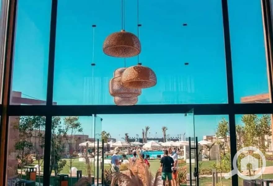 3 7492540-5d40do. jpg