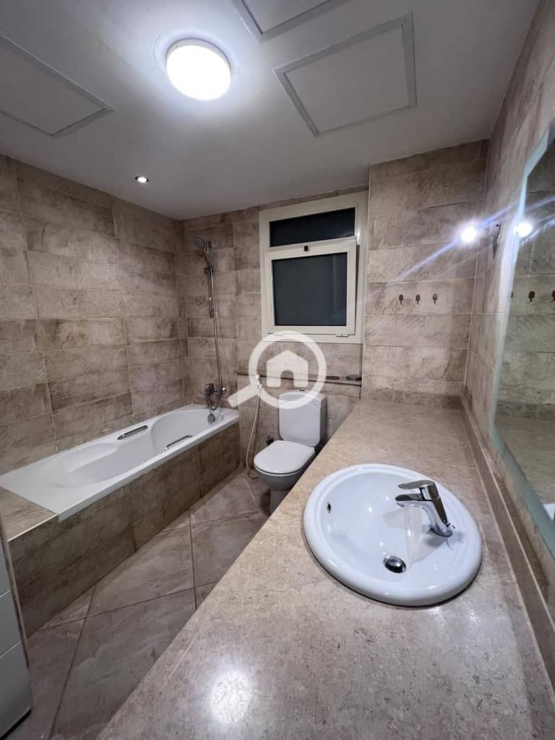 6 21c46ff9-6bc2-45aa-81b6-71472be432fb. jpeg