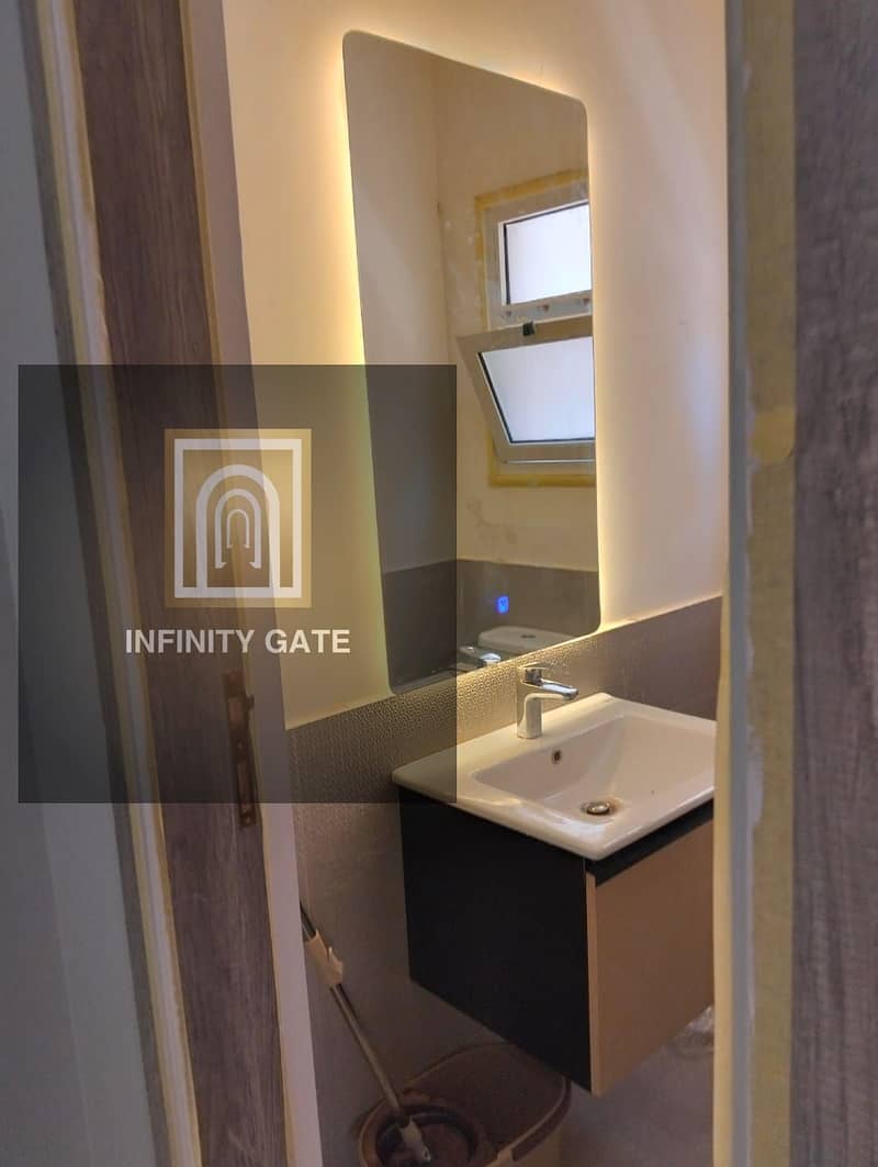 4 WhatsApp Image 2025-11-02 at 21.10. 45_d9c97609. jpg