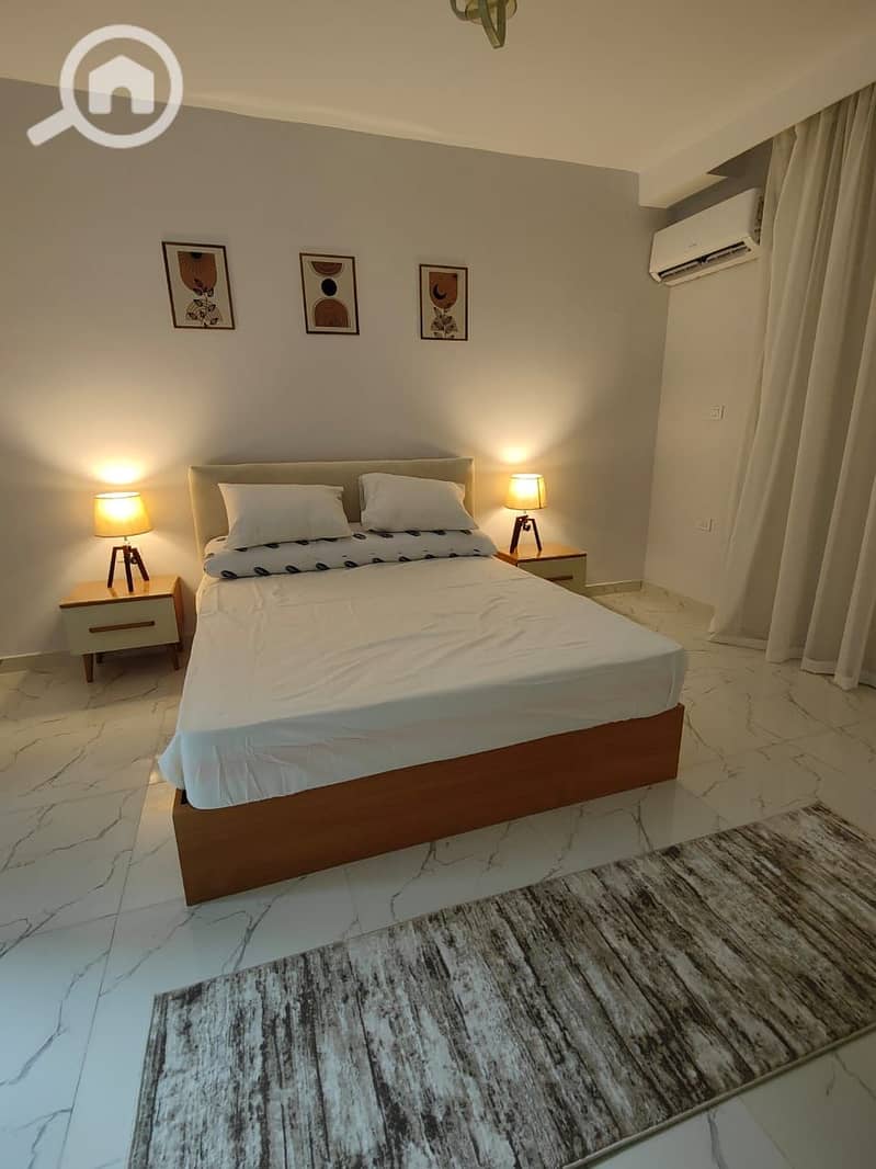 10 c7894885-73ca-4351-b46f-0b189aba0bf9. jpg