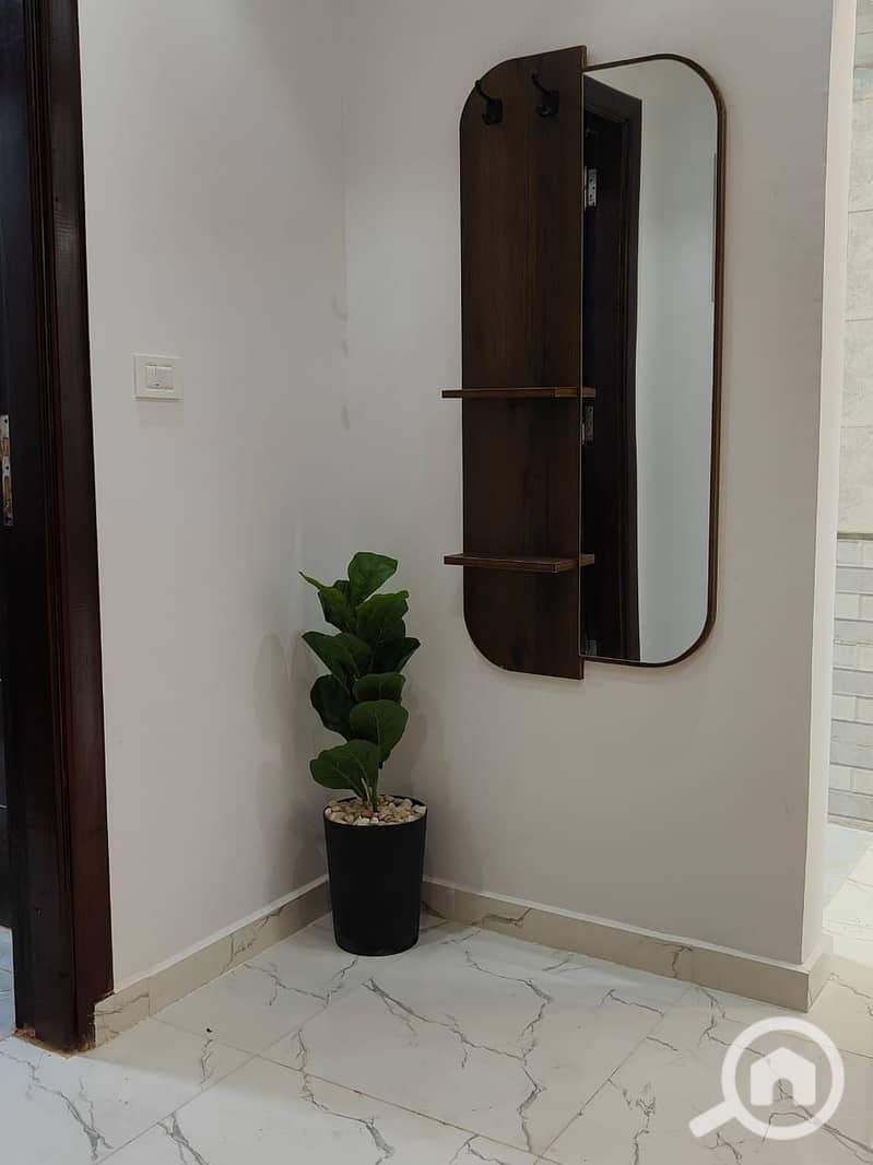 12 e9c1834d-e9d8-4b71-88d9-9788533575a5. jpg