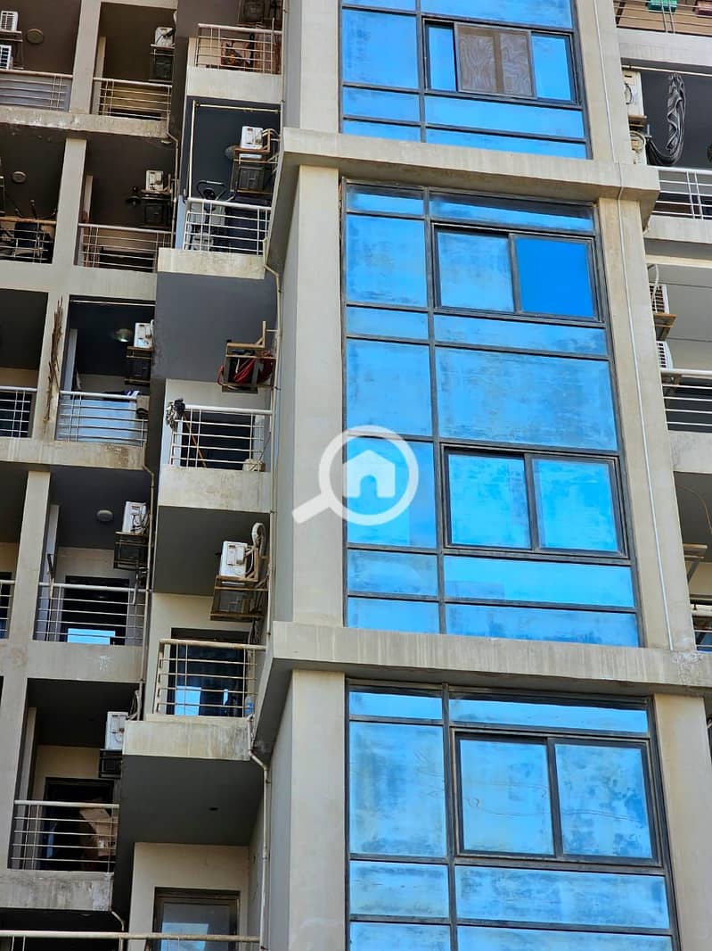 2 26c75770-7002-4a12-aef8-7af6c3db1fb9. jpeg