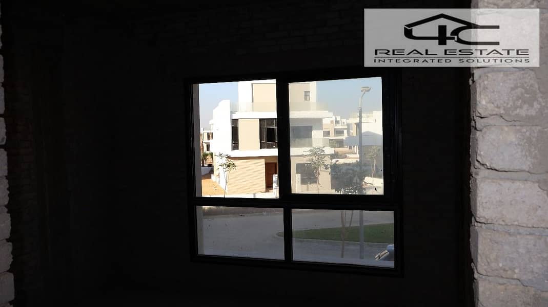 11 WhatsApp Image 2025-10-30 at 11.12. 01 PM. jpeg