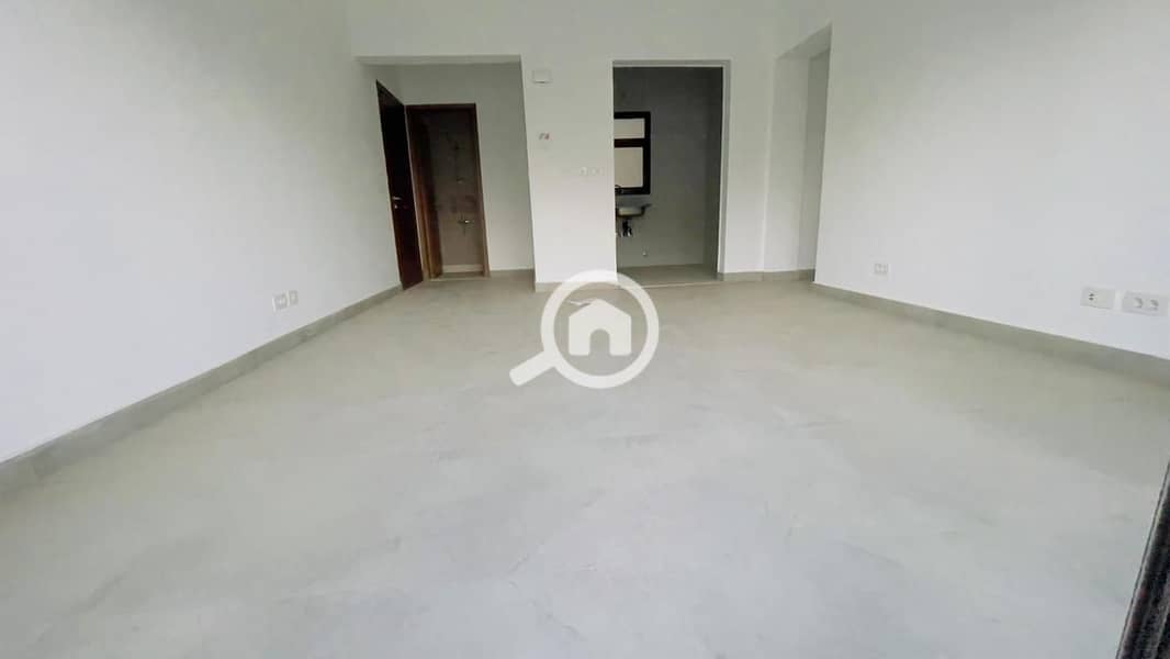 3 WhatsApp Image 2025-10-29 at 22.20. 46 (2). jpeg