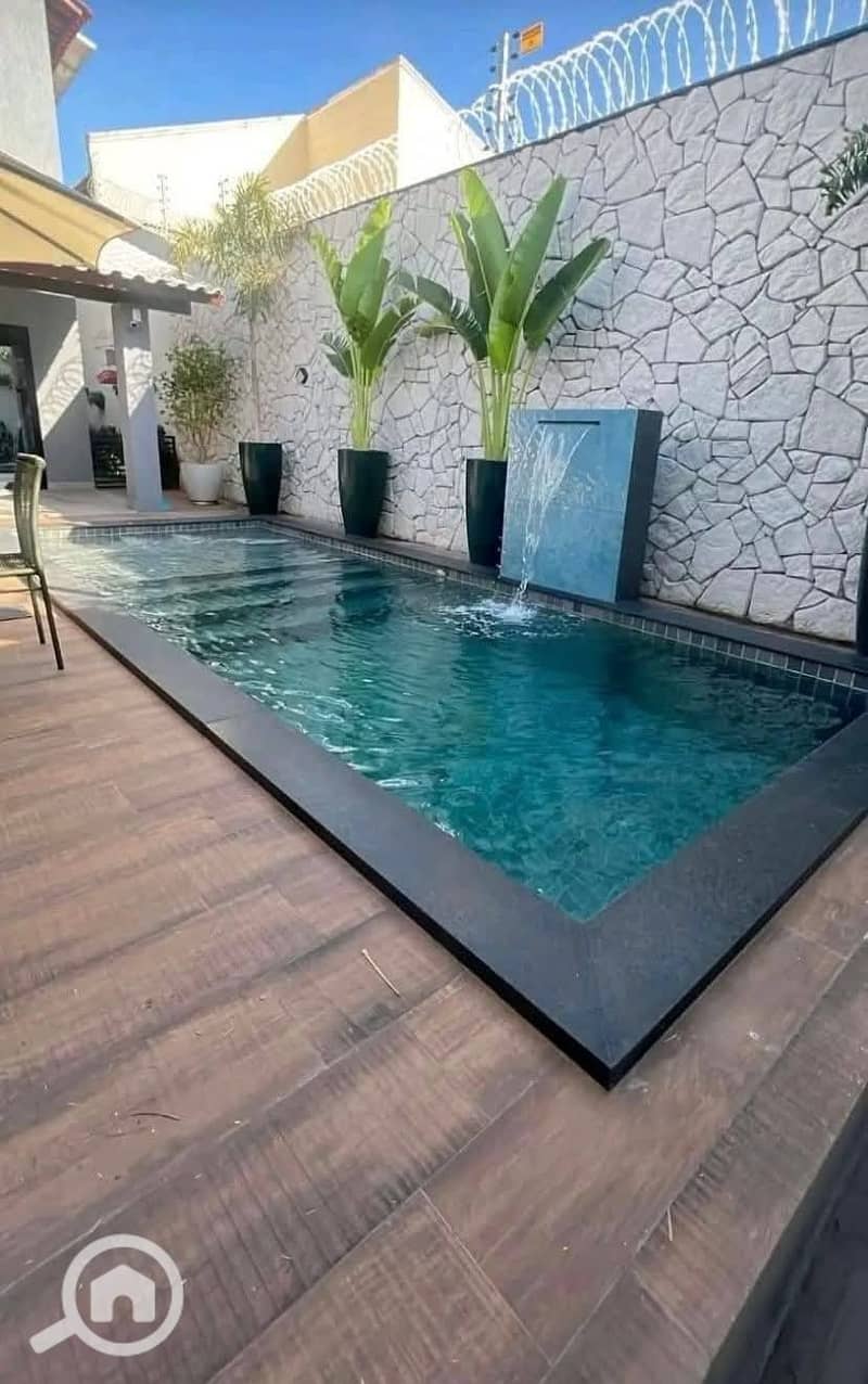 8 559133455_122190411908315842_3506237282988345838_n. jpg