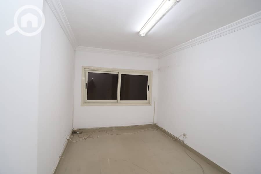 11 WhatsApp Image 2025-11-02 at 5.56. 12 PM (1). jpeg