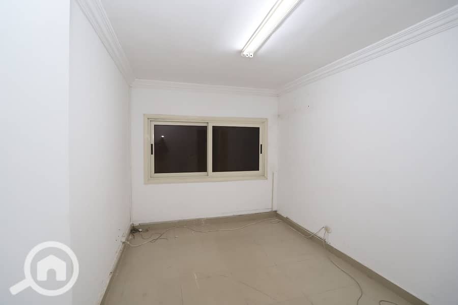 12 WhatsApp Image 2025-11-02 at 5.56. 12 PM (2). jpeg