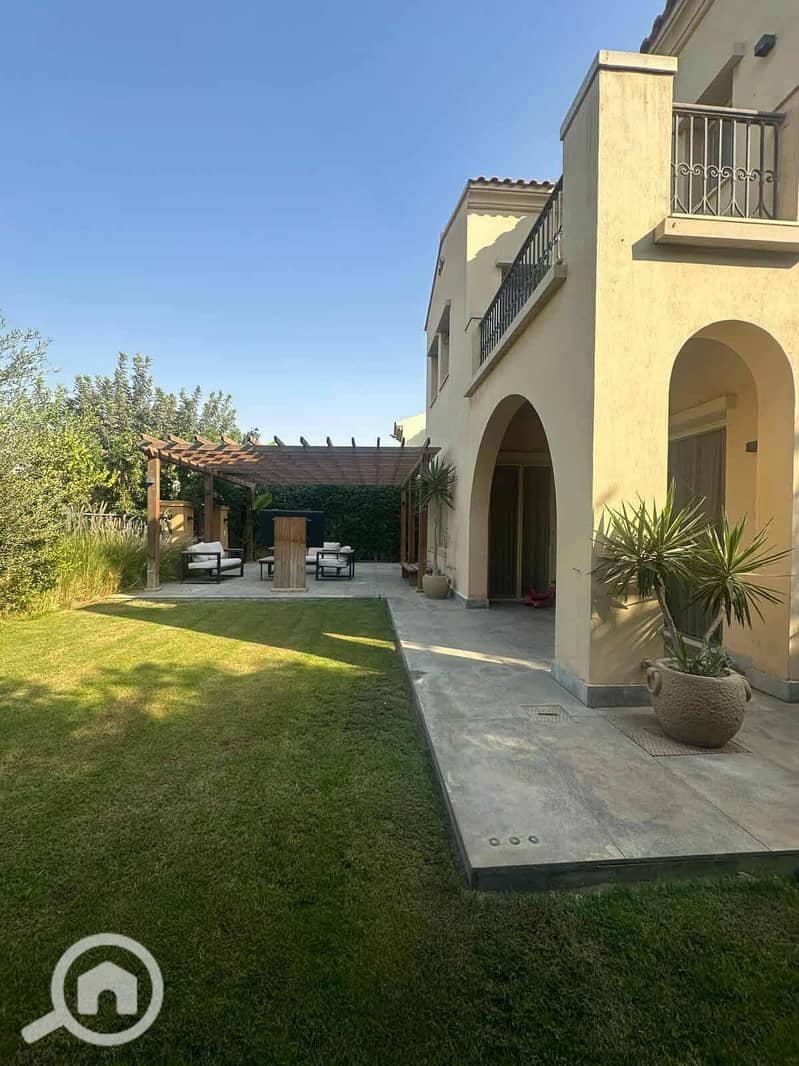 4 FB_IMG_1762110826444. jpg