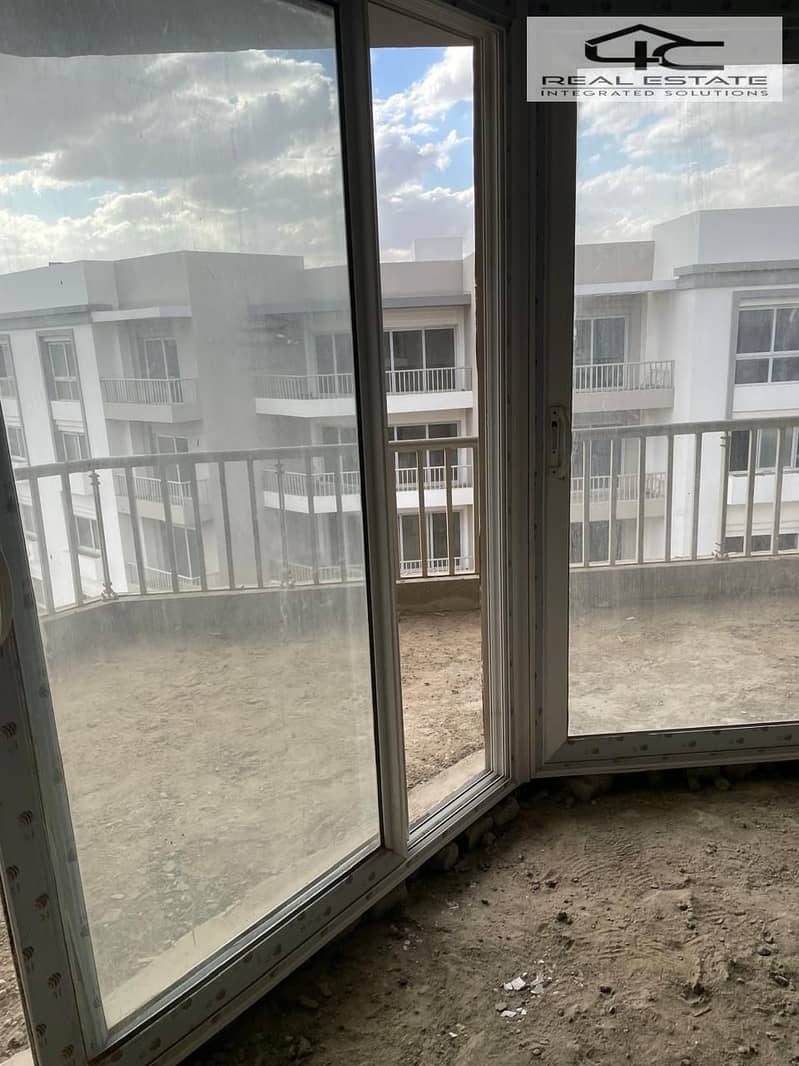 4 WhatsApp Image 2025-11-02 at 23.24. 10 (4). jpeg