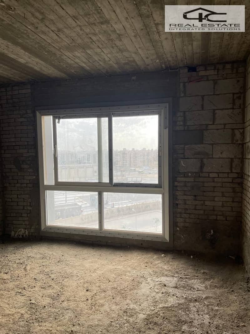 5 WhatsApp Image 2025-11-02 at 23.24. 10 (2). jpeg