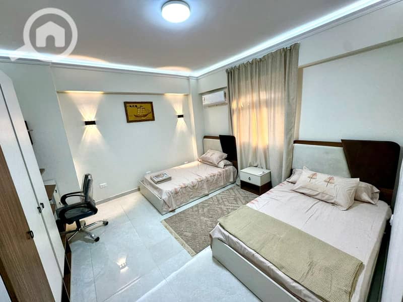 12 a050e601-62d6-4423-92ba-ad5796fd8cf4. jpg