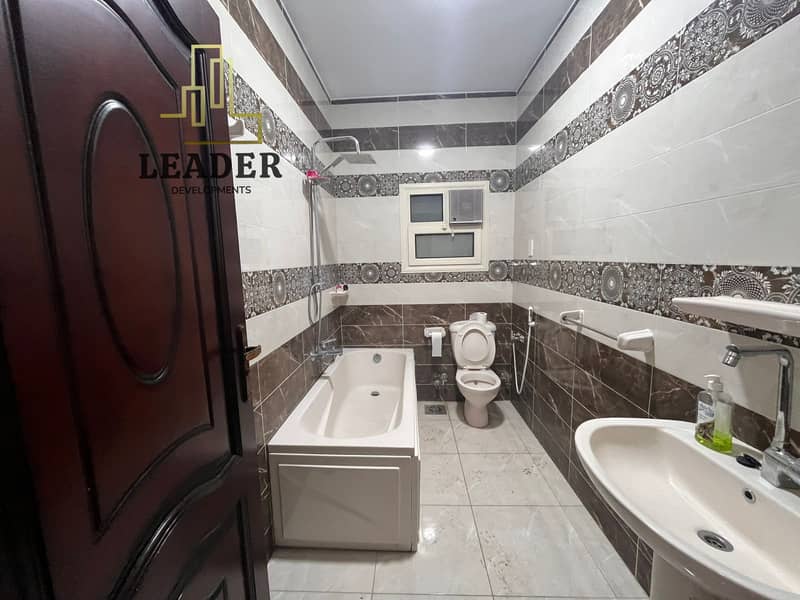 11 WhatsApp Image 2025-11-02 at 23.01. 06_84127d94. jpg