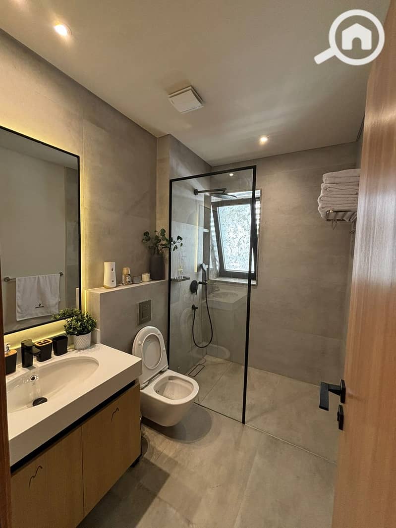 17 f0abd914-1dcb-4e25-a505-1378558fa762. jpg