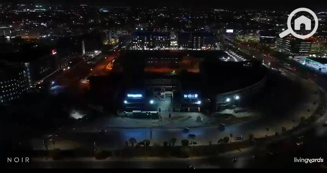 10 82f0a787-36d0-4a33-be3d-a9e19b99e826. jpg