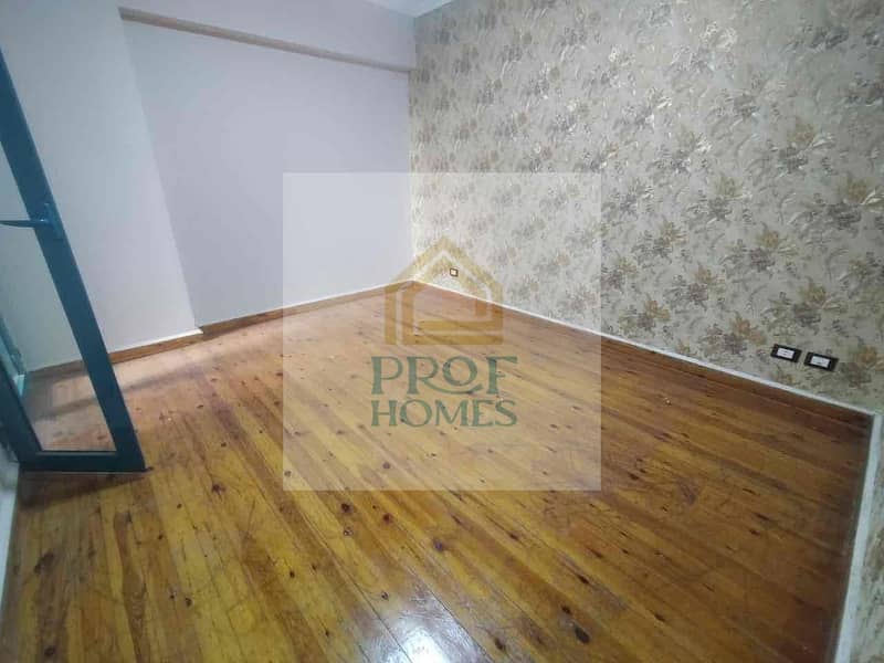 9 98f135d4-28ae-4f6d-8b2a-6d0c94a1616f. jpg