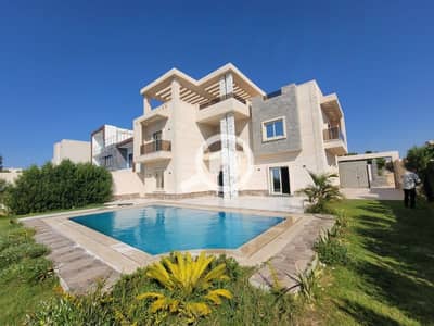 5 Bedroom Villa for Sale in King Mariout, Alexandria - فيلا ناصيه بحرى للبيع في كينج مريوط مسجله نهائى