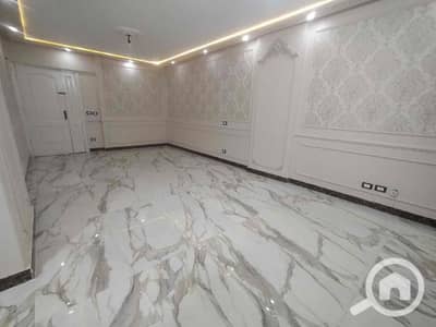 فلیٹ 3 غرف نوم للبيع في لوران، الإسكندرية - c2e4e32b-1c95-4f77-a009-68d188c036ff. jpg