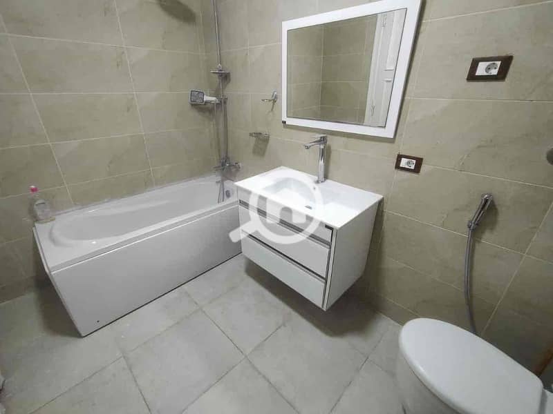 7 9e22b667-4180-4811-a918-fb336d81da5f. jpg