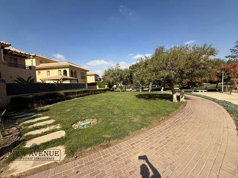 2 WhatsApp Image 2025-11-02 at 4.00. 14 PM (1). jpg