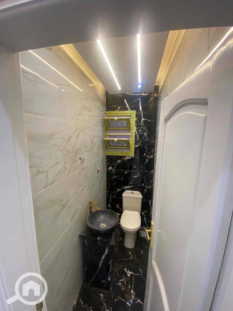 8 145c38c9-62aa-4ce0-9b00-13b2ac7ef868. jpg