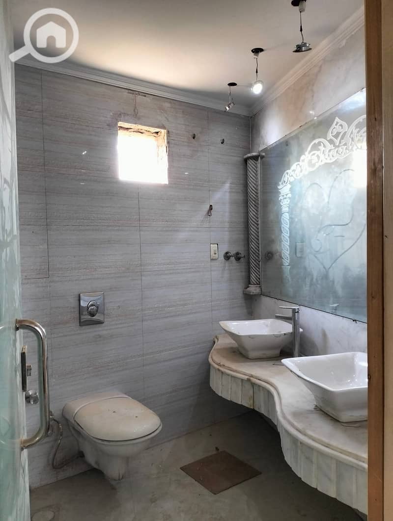 5 c968d658-83fa-4281-90a0-bf08c07bacf4. jpeg