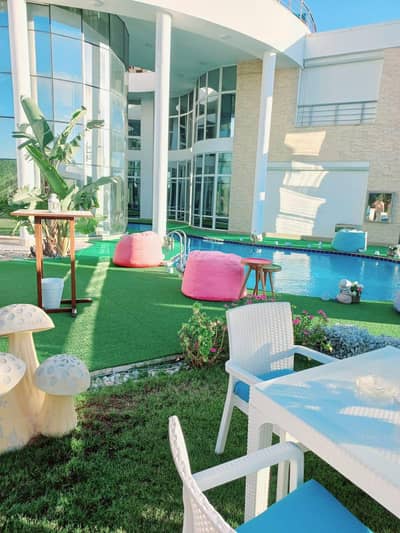 11 Bedroom Villa for Sale in North Coast, Matruh - للبيع من المالك قصر مارسيليا بيتش 4 صف اول بحر شامل جميع محتوياته