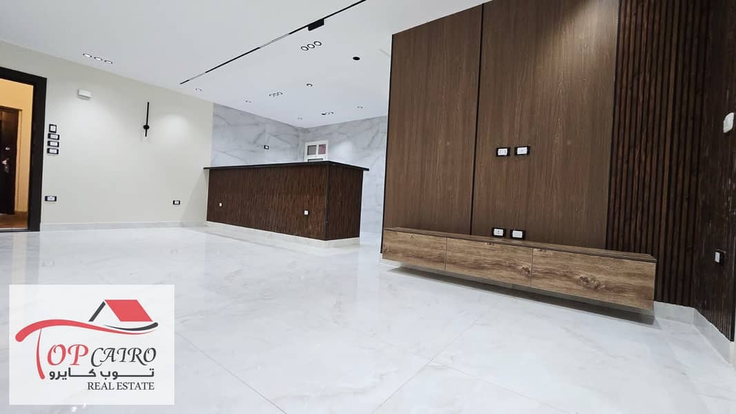 e463dc1b-633d-4c6c-b16d-3acdc5e7691d. jpeg