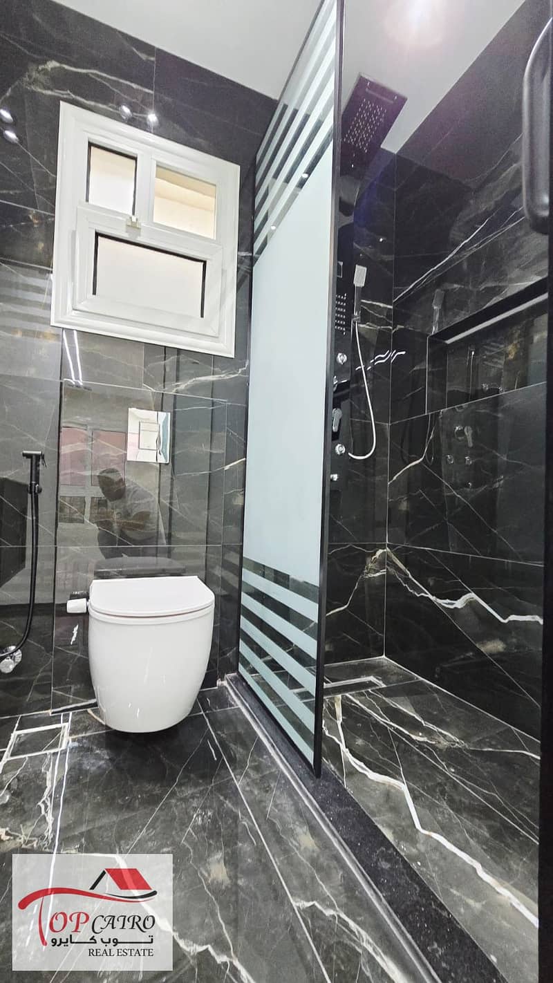 10 568a23f0-31c2-4363-8d87-486e1f4de309. jpeg