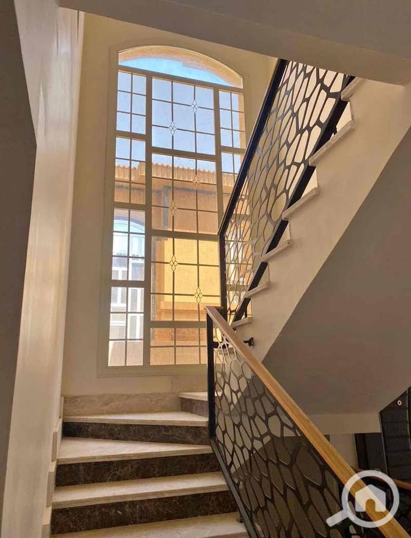 2 af72bdf3-a8b2-497f-8029-78fce0f2418f. jpg