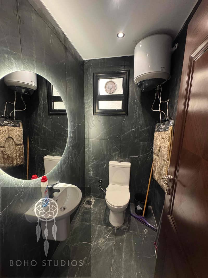 10 c6338e30-faa8-4668-9adb-3b2b80b0efb7. jpg